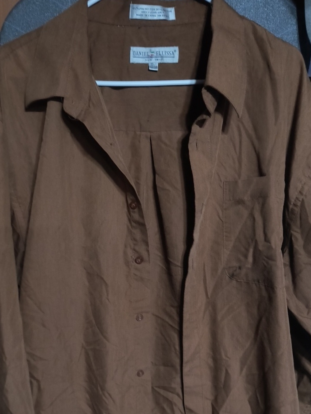 Daniel & Elissa Brown Men's Casual Button-Down Shirt